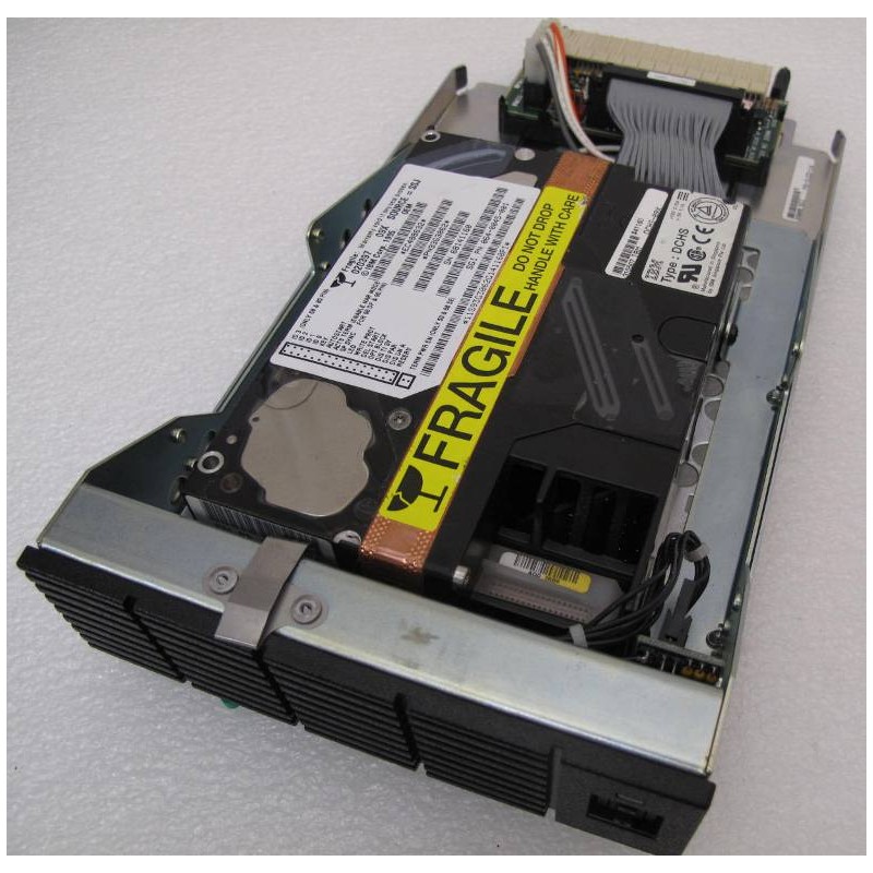 SGI 9GB SCSI FAST WIDE DIFFERENTIEL Hard Drive with bracket and controller