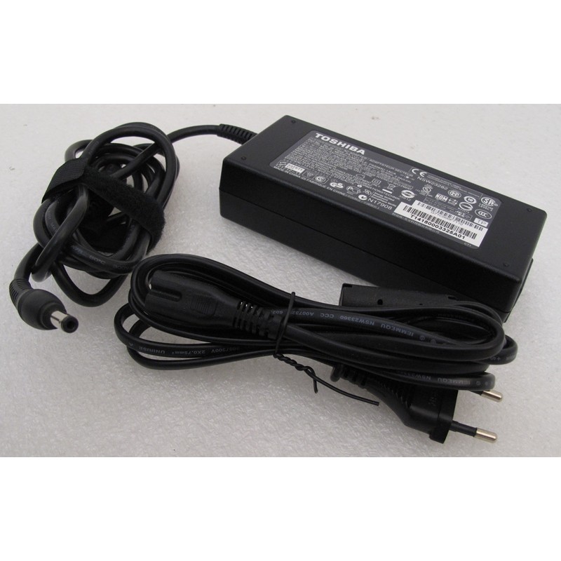 Adaptateur Secteur chargeur 120W 19V - 6.32A TOSHIBA PA-1121-81 model  PA5083U-1ACA